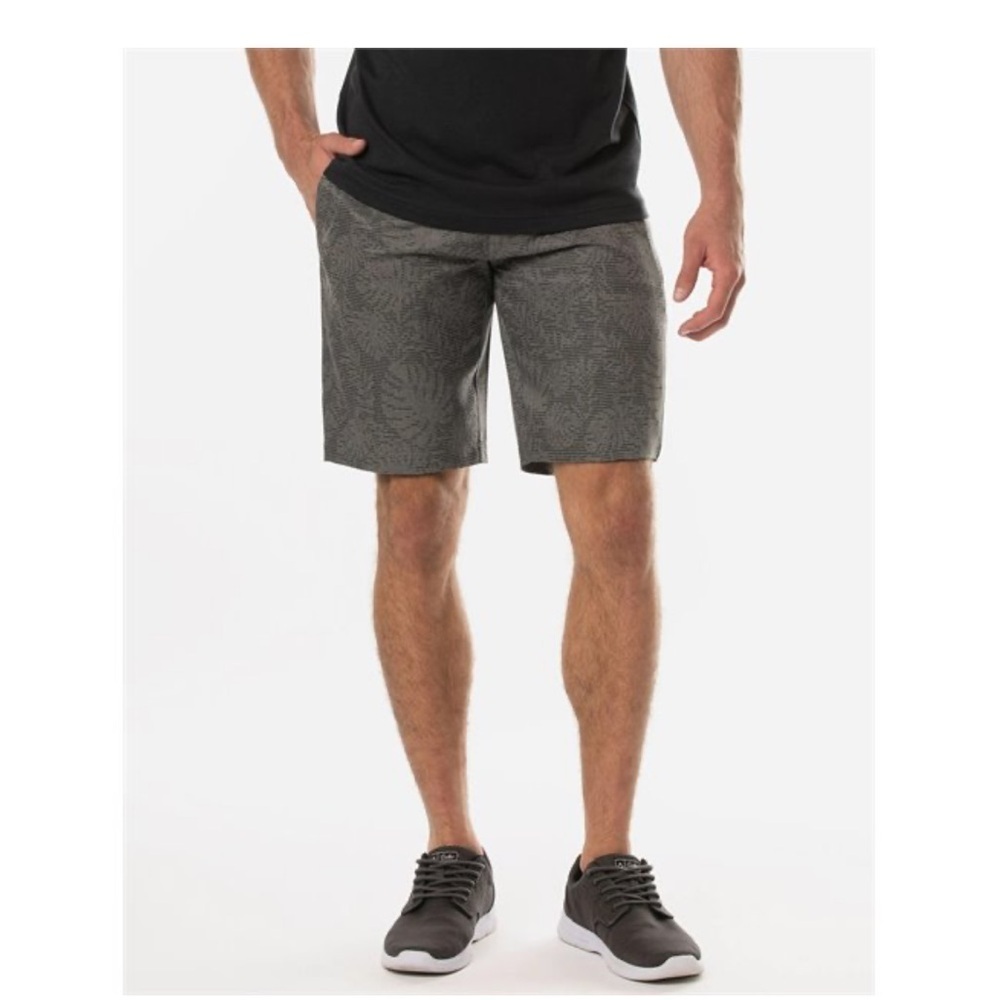 TravisMathew Go Fish Shorts in Heather Grey Pinstripe Black Grey Golf Sz 34